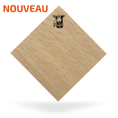 Pics carrés en bois avec tête de brebis